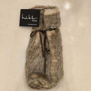 NWT Nicole Miller Brown, Taupe and Cream Faux Fur Wine Bottle Tote